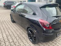 Second-hand Opel Corsa 100 CP (73 kW) 2011 Negru Hatchback