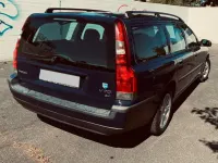 Używany Volvo V70 170 KM (125 kW) 2002 Niebieski Kombi