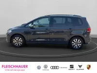 Gebraucht VW Touran Highline 150 PS (110 kW) 2021 Weiss Van / Kleinbus