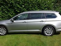 Gebraucht VW Passat 120 PS (88 kW) 2015 Silber Kombi
