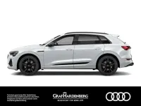 Gebraucht Audi e-tron S-Line 300 kW (408 PS) 2023 Gletscherweiß metallic SUV