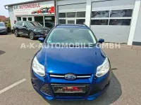 Gebraucht Ford Focus SYNC Edition 125 PS (91 kW) 2013 Blau Limousine