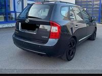 Gebraucht Kia Carens 140 PS (102 kW) 2008 Schwarz Van / Kleinbus