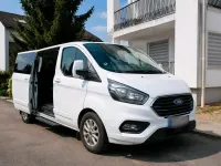 Gebraucht Ford Tourneo 131 PS (96 kW) 2019 Weiß Van / Kleinbus