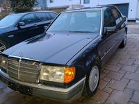 Gebraucht Mercedes E250 126 PS (92 kW) 1992 Schwarz Limousine