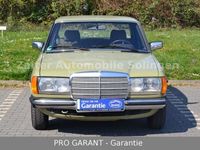 Gebraucht Mercedes 200 109 PS (80 kW) 1984 Grün Limousine