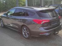 Gebraucht Ford Focus ST-Line X 155 PS (114 kW) 2020 Grau Kombi