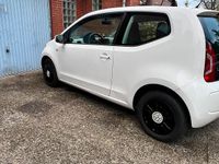 Second-hand VW up! 75 CP (55 kW) 2013 Alb Hatchback