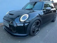 Usata Mini Cooper SE 135 kW (184 CV) 2022 Nero Utilitaria