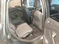 Usado Ford Kuga Titanium 182 HP (133 kW) 2017 Verde SUV