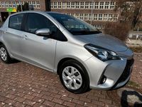 Gebraucht Toyota Yaris Club 72 PS (52 kW) 2019 Silber Limousine