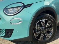 Neu Fiat 600E La Prima 114 kW (156 PS) 2026 Blau SUV