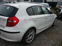 Gebraucht BMW 116 122 PS (89 kW) 2008 Weiß Kleinwagen