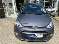 Gebraucht Hyundai i10 YES! Silver 87 PS (63 kW) 2015 Grau Kleinwagen
