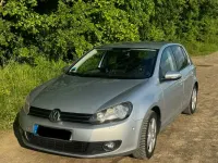 Gebraucht VW Golf VI Team 105 PS (77 kW) 2010 Silber Kleinwagen