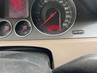 Gebraucht VW Passat Highline 140 PS (102 kW) 2005 Schwarz Kombi