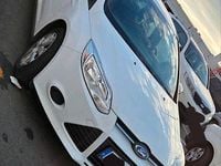 Usata Ford Focus 96 CV (70 kW) 2013 Bianco Station wagon