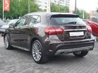 Gebraucht Mercedes GLA180 AMG line 122 PS (89 kW) 2018 Braun SUV