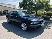 Gebraucht BMW 523 170 PS (125 kW) 1998 Blau Limousine