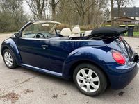 Gebraucht VW New Beetle 102 PS (75 kW) 2003 Blau Kleinwagen