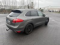 Gebraucht Porsche Cayenne 245 PS (180 kW) 2010 Schwarz SUV