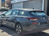Gebraucht Hyundai i30 101 PS (74 kW) 2024 Grau Kombi