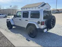 Gebraucht Jeep Wrangler Sahara 381 PS (280 kW) 2023 Silber SUV