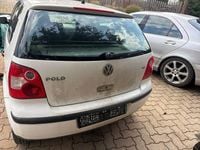 Gebraucht VW Polo Basis 75 PS (55 kW) 2004 Weiß Kleinwagen