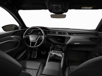Gebraucht Audi SQ8 e-tron Ambiente 369 kW (503 PS) 2024 Mythosschwarz metallic SUV