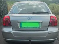 Gebraucht Toyota Avensis 129 PS (94 kW) 2004 Grau Limousine