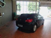 Gebraucht Opel Astra Active 140 PS (102 kW) 2013 Grün Limousine