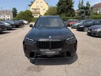 Gebraucht BMW X7 M Sport 352 PS (258 kW) 2022 Schwarz SUV