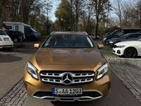 Gebraucht Mercedes GLA180 122 PS (89 kW) 2018 Gold SUV