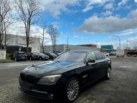 Gebraucht BMW 730 245 PS (180 kW) 2011 Schwarz Limousine