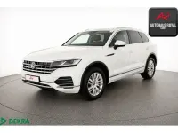 Gebraucht VW Touareg Elegance 231 PS (169 kW) 2022 Pure white SUV