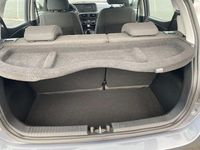 Gebraucht Hyundai i10 Select 81 PS (59 kW) 2020 Star dust / met (metallic) Kleinwagen