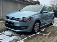 Gebraucht VW Polo 75 PS (55 kW) 2014 Blau Kleinwagen