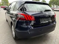 Gebraucht Peugeot 308 Active 131 PS (96 kW) 2019 Blau Limousine