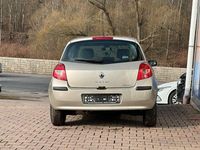 Gebraucht Renault Clio III Dynamique 88 PS (64 kW) 2007 Braun Limousine