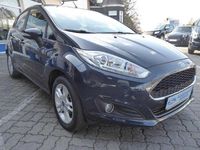 Gebraucht Ford Fiesta Celebration 80 PS (58 kW) 2017 Mitternachtsblau Limousine