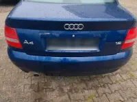 Gebraucht Audi A4 102 PS (75 kW) 2000 Blau Limousine