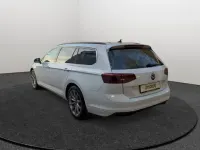 Gebraucht VW Passat Business 204 PS (150 kW) 2023 Weiss Kombi