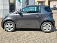 Gebraucht Toyota iQ 98 PS (72 kW) 2009 Grau Kleinwagen