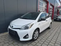 Gebraucht Toyota Yaris Hybrid Edition 75 PS (55 kW) 2014 Weiß Limousine
