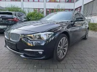 Gebraucht BMW 320 Luxury Line 190 PS (139 kW) 2019 Black sapphire metallic Kombi
