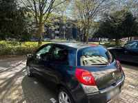 Gebraucht Renault Clio II 74 PS (54 kW) 2007 Schwarz Kleinwagen