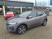 Neu Dacia Sandero Expression 91 PS (66 kW) 2025 Grau Limousine