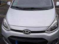 Gebraucht Hyundai i10 YES! Silver 87 PS (63 kW) 2015 Silber Kleinwagen