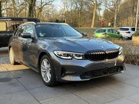 Gebraucht BMW 330 Advantage 258 PS (189 kW) 2019 Grau Kombi