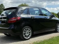 Gebraucht Mercedes B180 Urban 122 PS (89 kW) 2018 Schwarz Van / Kleinbus